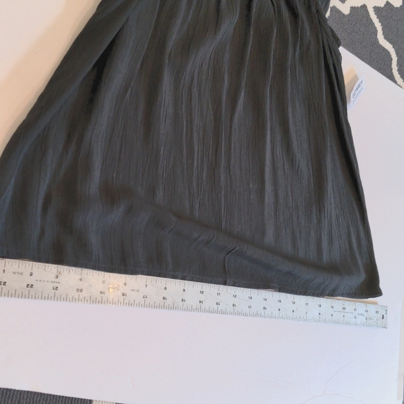 Old Navy Flowy Swing Top Smocked Flutter Sleeve gray - Picture 2 of 7